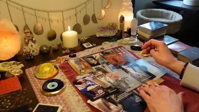 A Karmic Got Locked Out Of A House/Locks Changed/ Is It Too Late For DM? COLLECTIVE смотреть онлайн