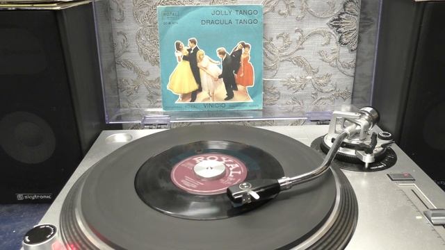 Vinicio: Dracula tango. смотреть онлайн