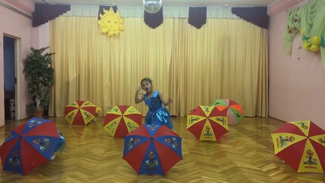 Танец «Продавцы зонтиков» смотреть онлайн