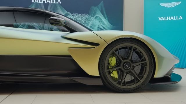 Aston Martin Valhalla | First Look in Melbourne смотреть онлайн