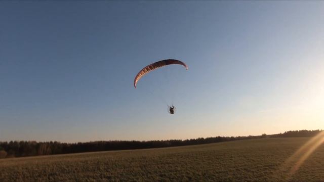 Старинное крыло ещё летит. смотреть онлайн