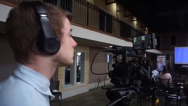 Feelworld F570 5.7 inch DSLR On Camera Field Monitor IPS Full HD 1920x1080 4K HDMI Input смотреть онлайн