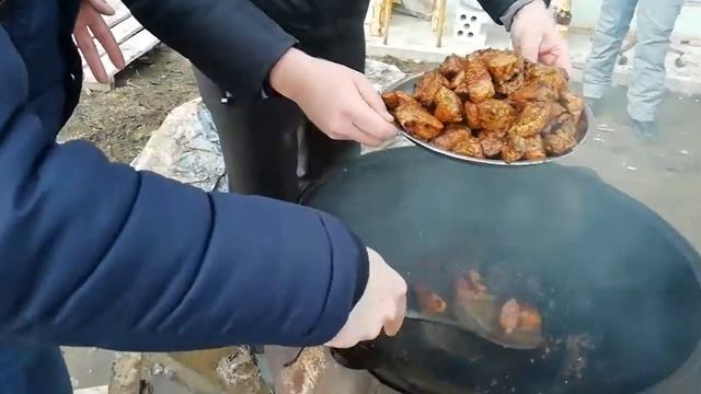 мульти кухня, картошка шашлык и креветки смотреть онлайн