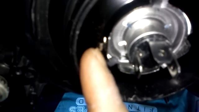 H4 light bulb removal and installation смотреть онлайн