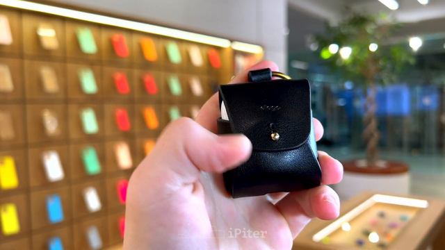 Чехол Elago для AirPods 1 / 2 с карабином (Чёрный) смотреть онлайн