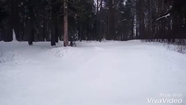 Зимнее катание на велосипедах смотреть онлайн
