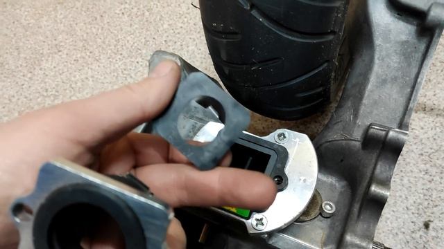 HONDA DIO AF35 ТЮНИНГ УСТАНОВКА ЧЕТЫРЁХСКАТНОГО ВПУСКА ОТ PIAGGIO HYPER смотреть онлайн