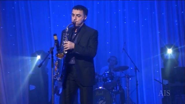 Артур Халатов в концертной программе ПОЕТ ГИТАРА т Фрагмент 22.mp4 смотреть онлайн