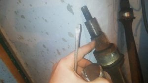 Ивеко дейли ремонт передней подвески , снятие торсионов и балки