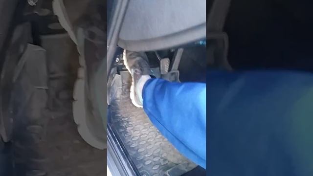 Скрип при нажатии педали сцепления бмв е39 смотреть онлайн