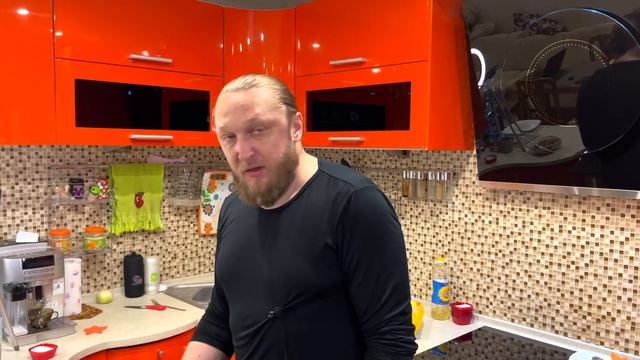 Жареная курица с чесноком по-тайски смотреть онлайн