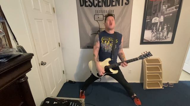Teenage Bottlerocket - In The Pit (Guitar Playthrough) смотреть онлайн