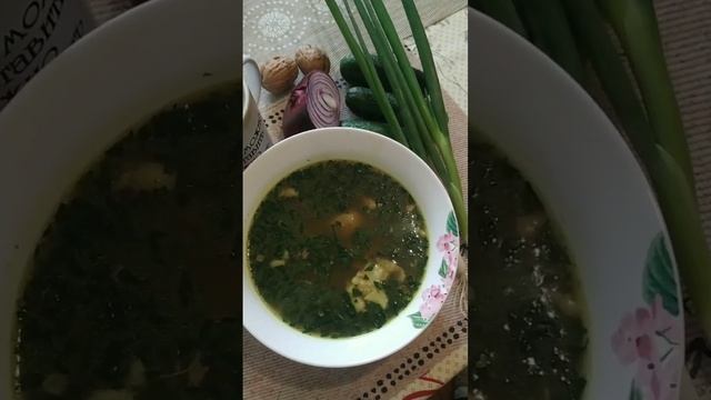 Суп с говядиной (мозговая кость), шпинатом и бурым рисом. Худеем вкусно. Рецепты С. Заяшникова.