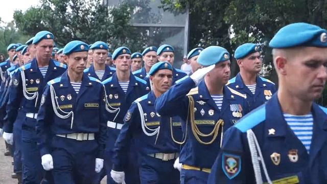 ВДВ Санкт-Петербург у памятника Маргелову.В.Ф смотреть онлайн