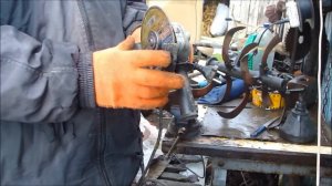 Как снять диск с болгарки без ключа!