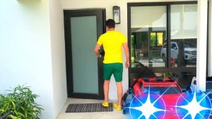 Сеня подстригает Маму и Папу