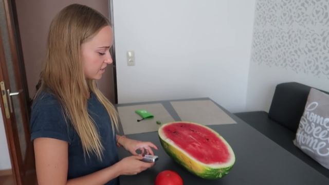 ВОВА РУГАЕТСЯ. ПОКУПКИ ПРОДУКТОВ смотреть онлайн