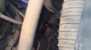 замена натяжного ролика ремня генератора Skoda Octavia