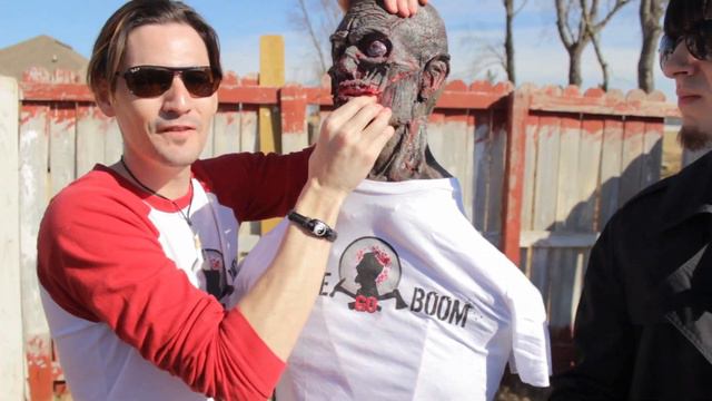 Can Hershel's Crutch make a Zombie Go Boom? смотреть онлайн
