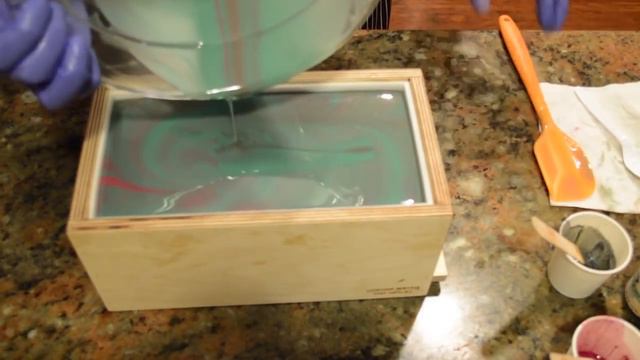Making & Cutting Emerald Agave Cold Process Soap смотреть онлайн
