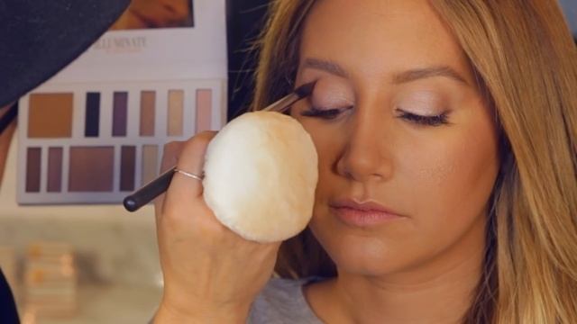 Signature Cat Eye Makeup Tutorial смотреть онлайн