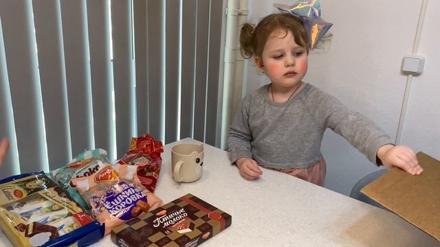 Обзор сладостей «Красный октябрь»; «РотФронт»; «Бабаевский». смотреть онлайн