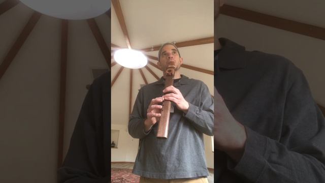 Black walnut drone flute keybof G 432hz смотреть онлайн