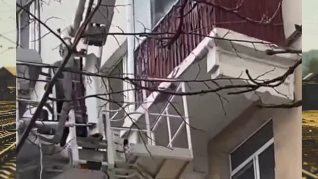 Воронеж: пожар в одной из квартир по улице Плехановская! смотреть онлайн