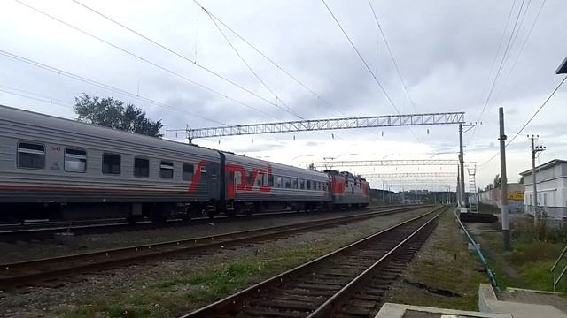 ЭП1-006. Именной. Прибывает с юга с пассажирским. Станция Голиковка. Петрозаводск. смотреть онлайн