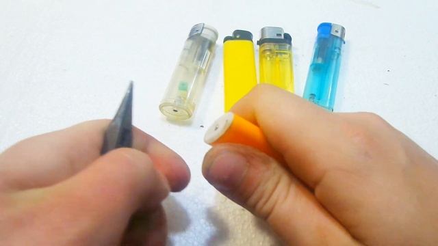 как заправить зажигалку ЛЮБУЮ как заправить крикет Cricket , bic, how to refuel a lighter смотреть онлайн