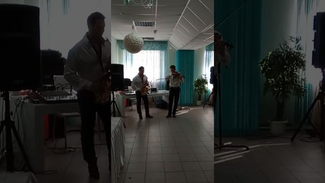 Роман Бейкер(саксофон,гитара) смотреть онлайн