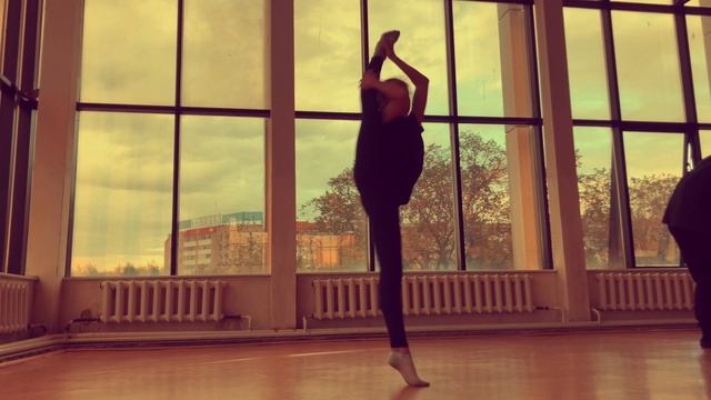 Anel Abilova #astcityballet #Contemporary #ballet Adyl Erkinbaev смотреть онлайн