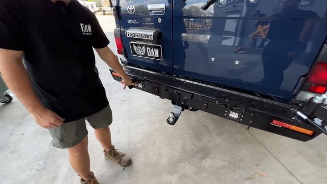 Parabolic Spring 2 INCH Lift | 2023 LandCruiser Troopy Troopcarrier 78 Series Midnight Blue смотреть онлайн