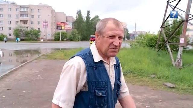 Арбузы начали появляться на прилавках ларьков Вологды смотреть онлайн