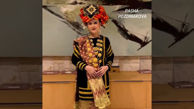 Sarah Gibson...Wiki Biography,age,weight,relationships,net worth - Curvy model plus size смотреть онлайн