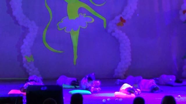 Хореографический ансамбль "Флэш". Танец "Тихий час" смотреть онлайн