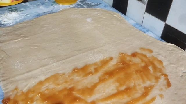 Ватрушки с сахаром и повидло смотреть онлайн