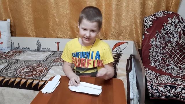 Космический корабль своими руками. Как сделать ракету из бумаги. Поделки ко дню космонавтики. смотреть онлайн