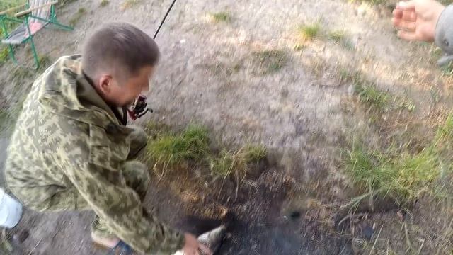 Рыбалка Ловля КАРПА. Карп на стаканчики. Рыбалка на Карпа в ЖАРУ. смотреть онлайн