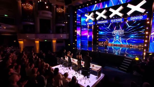 15-Year-Old Kyle Tomlinson Wins GOLDEN BUZZER on Britain's Got Talent 2017! | Got Talent Global смотреть онлайн