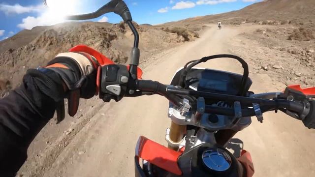 Enduro Girl Rider Fuerteventura - Honda XL | GoPro Hero 9 | Honda 250XL смотреть онлайн