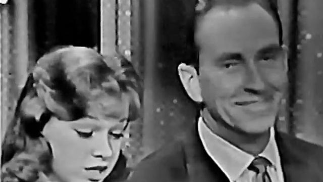 Larry Hooper and Janet Lennon with Do You Love Me смотреть онлайн