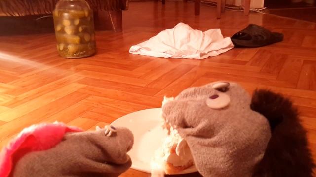 КУСОК ТОРТА   носок философ