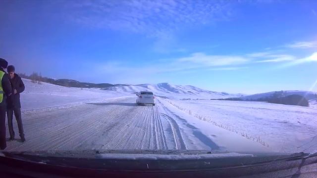 Водитель поставил на место сотрудника ДПС всё четко и по делу смотреть онлайн