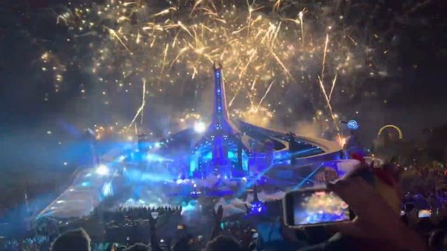 Tomorrowland 2022 Firework смотреть онлайн