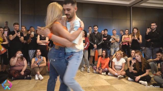 Truji & Gloria [Dicelo ft. Kira Brown - Román] Bachata @WorldLatinCongress смотреть онлайн