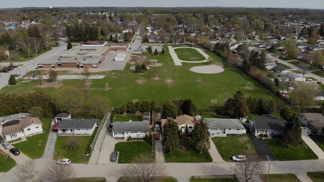 Port Elgin - Neighbourhood Cruise