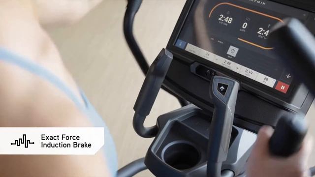 Matrix E50 Эллиптический тренажер смотреть онлайн