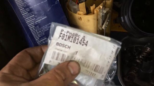 часть 34 Пежо 607 2.2 тд чистим бак смотреть онлайн