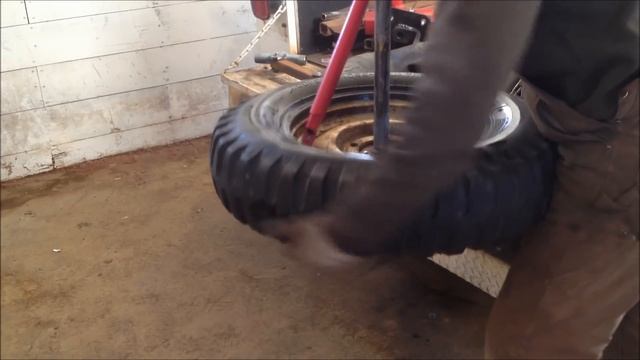 Manual Tire Changer: Willys Jeep Tire Tube Replace смотреть онлайн